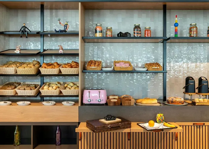 Moxy Berlin Ostbahnhof Hotell